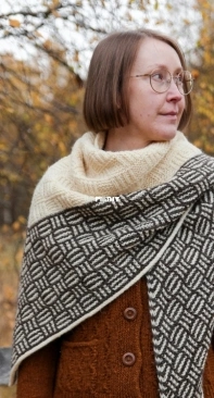 Ruudut Shawl by Paula Kukonlehto-Free