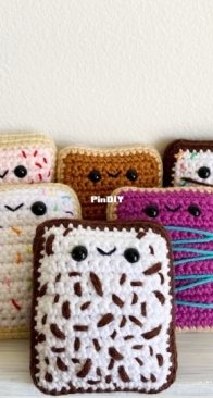 Tiny Friends Crochet - Kylie Murphey - Toaster Pastry