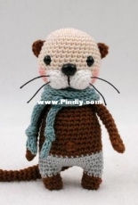 Little Bichons -  Marlene Hurtrait - James the mini sea otter