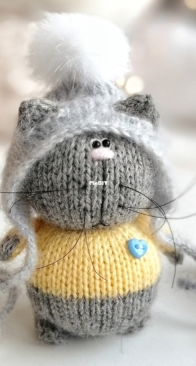 Cute cat in a hat by Irina Lebzina english