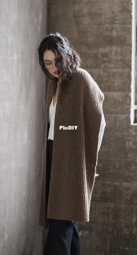 Niende Stole by Emily Greene - Woolfolk Winter 2018