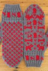 Dog Days Mittens by Kat Lewinski -English-Free