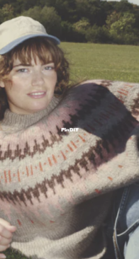 Dorthea Yoke Sweater by Marianne Nørbo - Hobbii - Copenhagen Fibers - Free