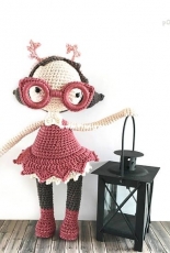 Polaripop - Eva-Maria Klingovsky- Mora the Mothgirl