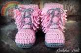 Newborn Knots- Amanda Chapman-  06 Fringe Baby Bootie