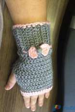 Kayla Surber- Easy fingerless gloves- Free