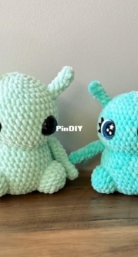 Megs Makes Crochet - Meg Stiles - Queenie Weebee