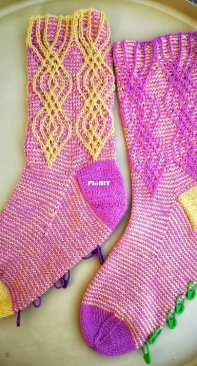 Xinja Socks by Birgit Freyer - Die Wolllust - English