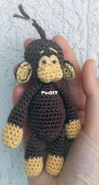 Ami Toys Handmade - Ami Design - Yevheniia Mashkovska - Zazy the Monkey