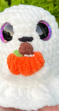 Straightup Handmade - Darian White - No-Sew Pumpkin Patch Ghostie