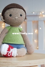 Snuggly Stitches - Leonie De Vos -  Tommy