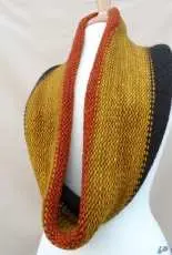 SSC (Super Simple Cowl)by Laura Aylor-Free