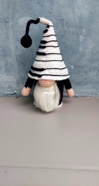 the gnome pianist