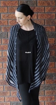 Puff Shawl by Lisa Mutch