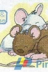 DMC RSPCA Perfect Pets K5226 - Chalk and Cheese