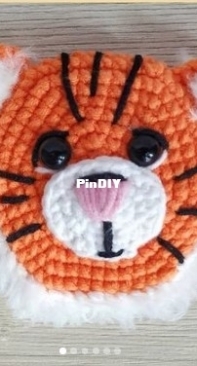 Gelik toys -  Angelina Molotkova - Tiger brooch/magnet  - Russian - Free