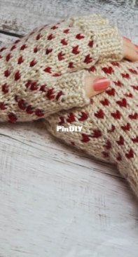 Tiny Hearts Fingerless Gloves by Julie Grimmett