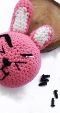 Anvis Granny Handicraft - Joy Pham Sontakke - Pattern 26 - Mini Cooky BT21  - Free