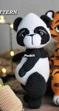 Toys Metlina Elena / Mari Shka My Toys - Elena Metlina / Marina Mikhalka - Panda and Tiger - English