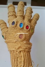 Amigurumi bear and glove