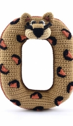 Circulo SA - Andreia Miano - Amigurumi Letter O - Amigurumi Letra O - Portuguese - Free