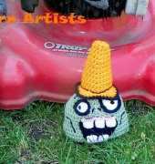 Yarn Artists Designs - Conehead Zombie Hat pattern - free