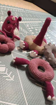 Stacking toy