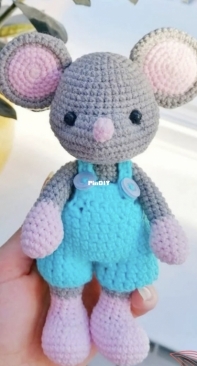 Lovenika Design - Yevheniia Romanchuk - Mika the Mouse in Overalls