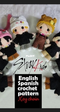 Creaciones Colly - Stray Kids Keychain - English