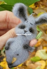Hippity Lab - Irishka84 - Irina Zhytenova / Zhiteneva / Zhiteniova - Bunny brooch - Russian