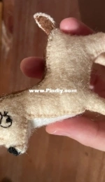 Felt deer