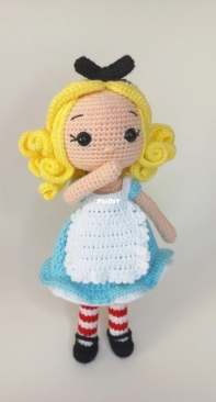 Crochet Ece - Nergiz Yetgin - Alice doll - German French and Spanish