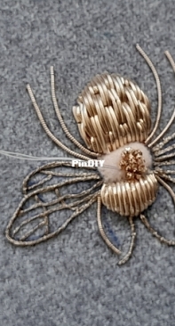 Goldwork bee