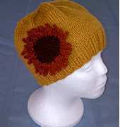 Easy Flower Hat.. Marcia McCormack for Lenas Legacy Hand Knits   free