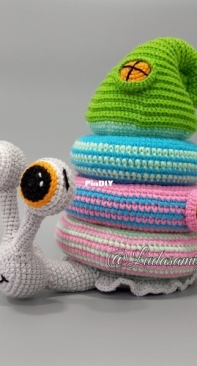 Ludasamigurumi - Ljuda Luda Lisnizkaja / Lyudmyla Lisnytska - Snail stacking toy