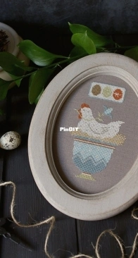 The Bluebird Needleworks - Easter Chicken by Ivita Prasolova
