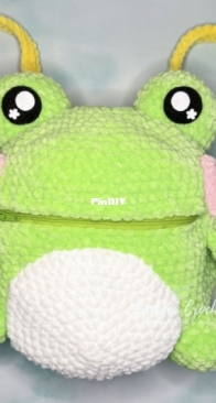 The Wonder Crochet - Allison Wonder - Frog Backpack