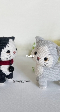 Joyly Toys - Yaowalux Srisanga - Tuxedo Cat - English