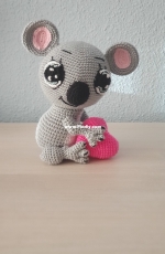 Koala in love