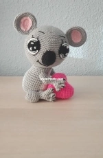 Koala in love