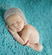 Simple Round back newborn bonnet by Beautiful Ewe (english)