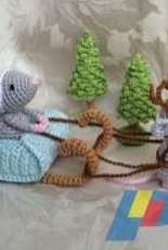 Double Treble Trinkets- Uljana Semikrasa -Christmas Mice Santas Sleigh  - Russian