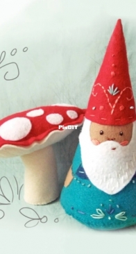 Little Dear - Aimee Ray - Felt Embroidered Gnome