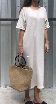 Allgood Dress – Magdalena Parker – English