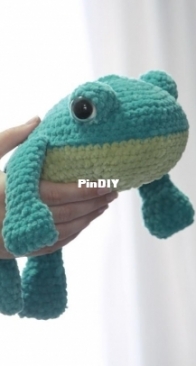 KeziesPlushiesShop - Kezma Kilian - Flappy Froggy Inspired by Stitch
