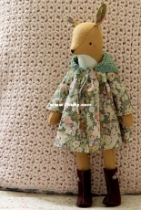 Miss Dandelion Doe - Alicia Paulson/Posie Rosy