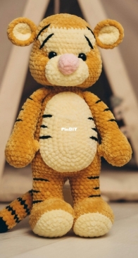 Anastasia Parkavea - Tiger - English