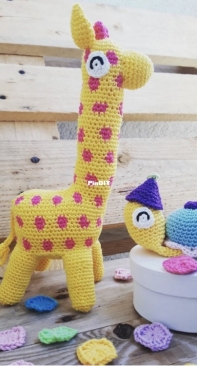 Garnknuten - Veronica Lönnqvist - Summer CAL 2022 Lola the Giraffe