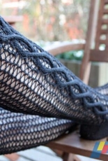 Jaloux Knee-highs by Mari Muinonen / tikru -English-Free
