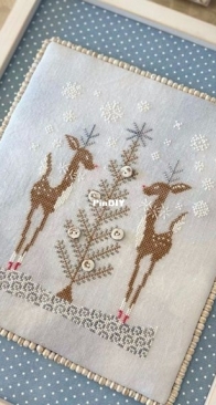 Dirty Annies - Winter Reindeer PCS